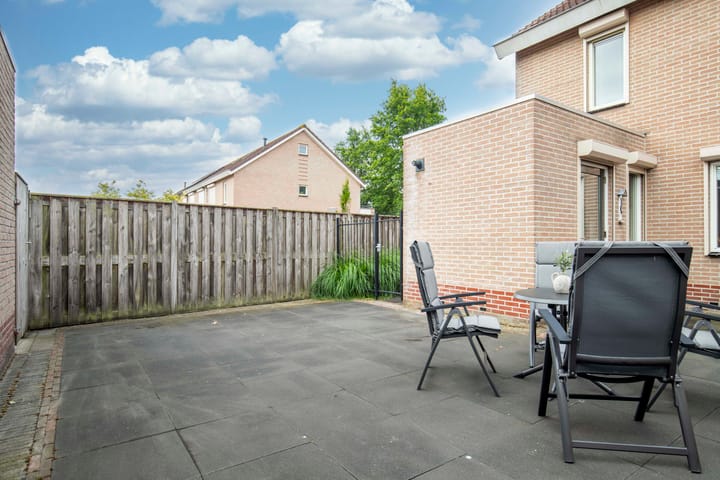 Hoekwoning te koop: Hoofdspoor 41, Genemuiden