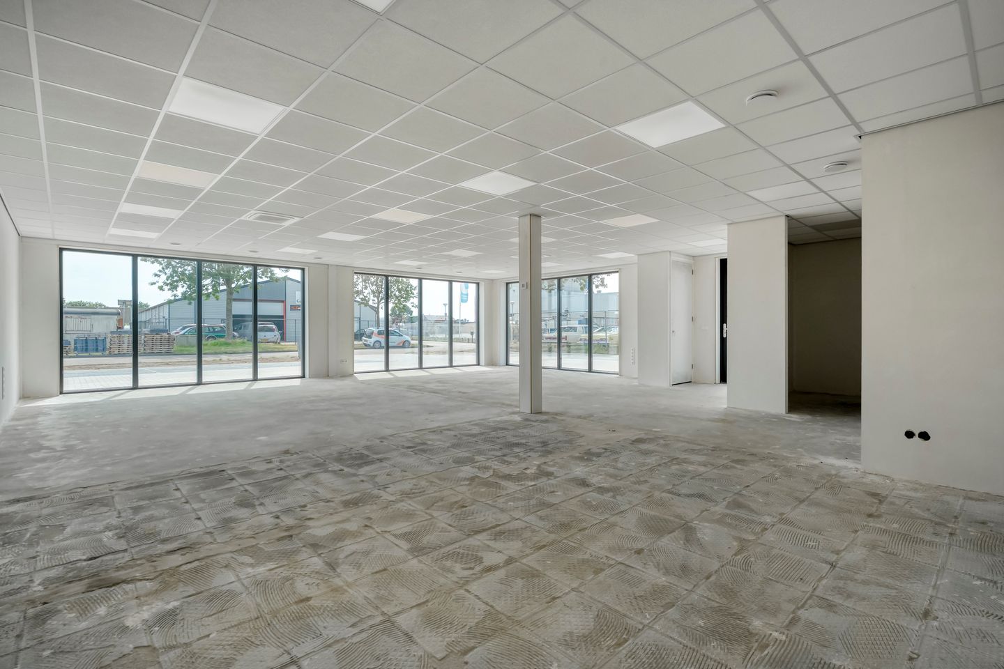 View photo 3 of Pluggematen 4-D