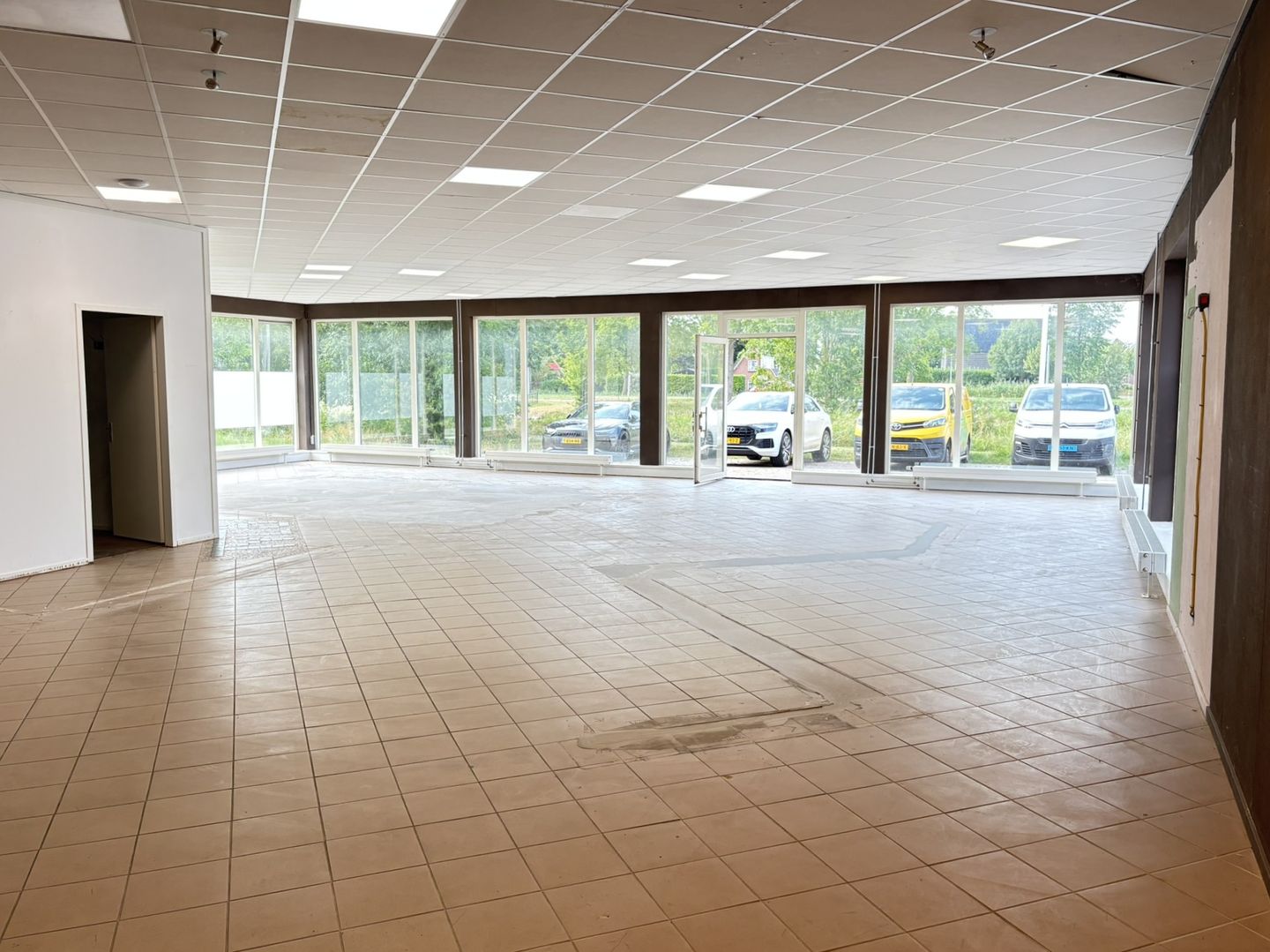 View photo 2 of Protonweg 14-E
