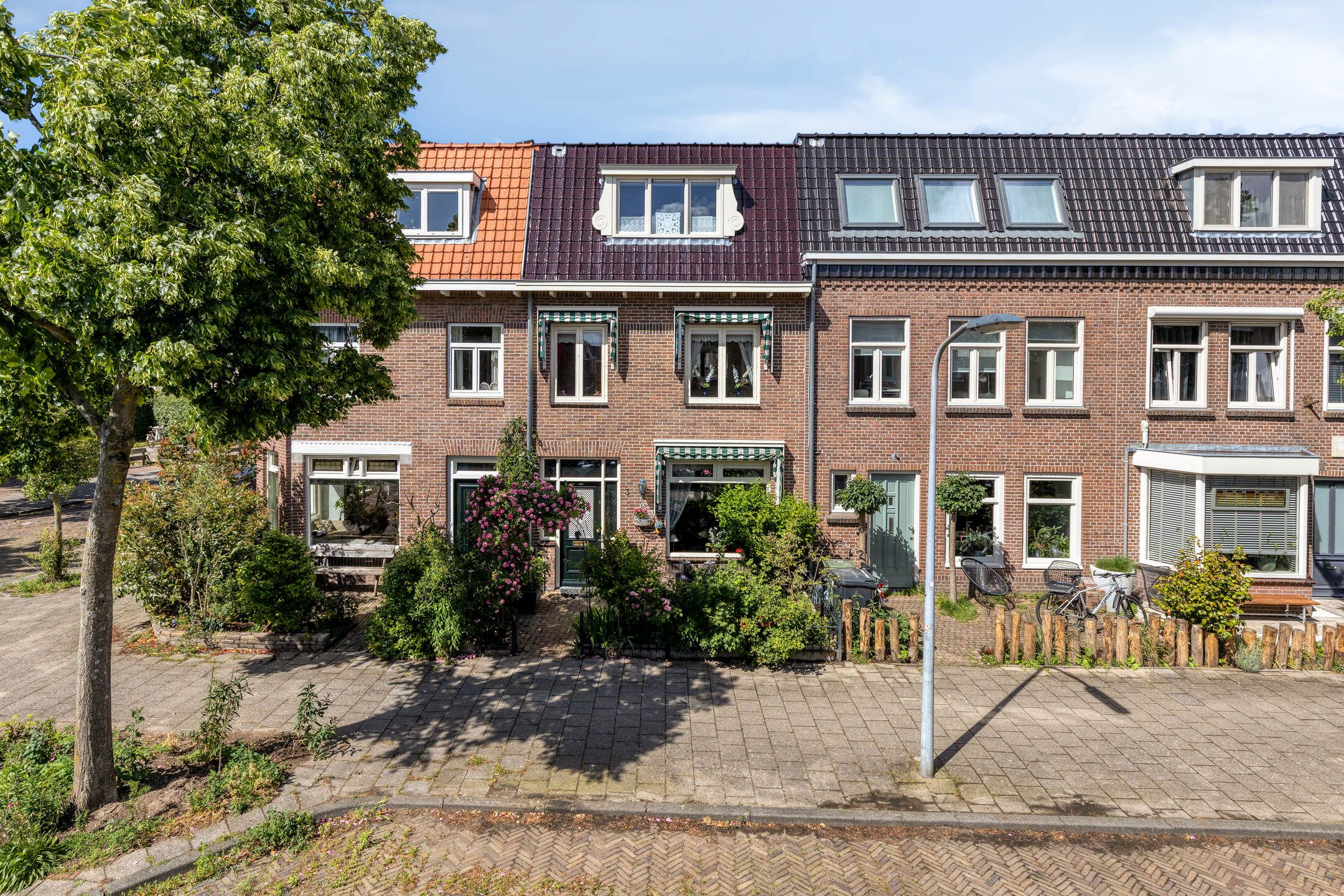 Photo 24 of Riouwstraat 3