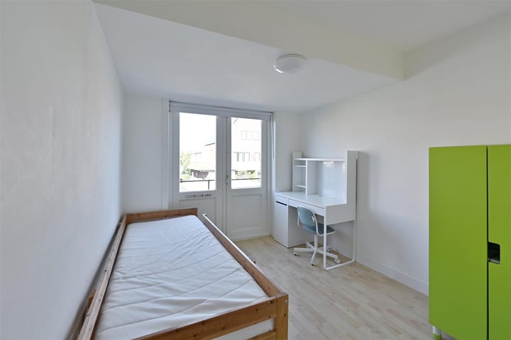 Tussenwoning te koop: Hazenstraat 15, Hilversum