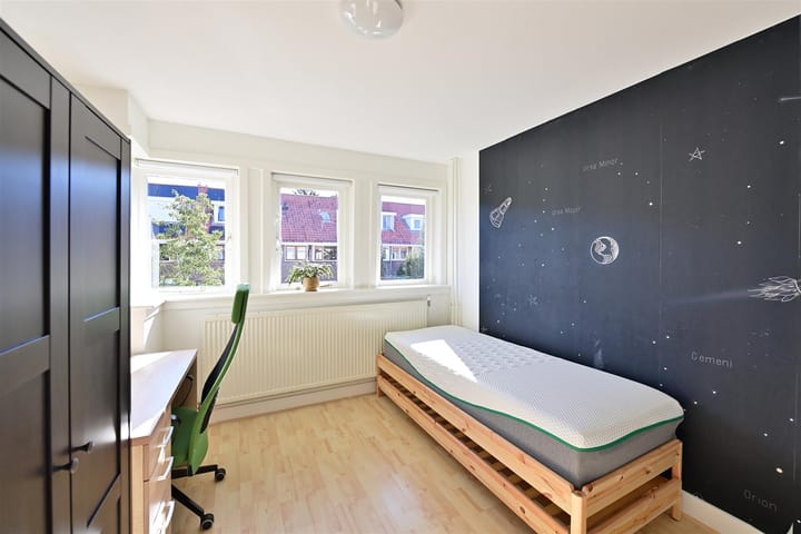 Tussenwoning te koop: Hazenstraat 15, Hilversum