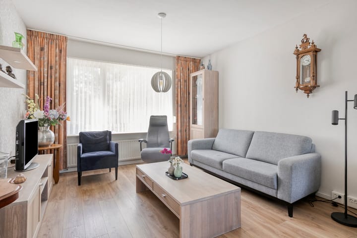 Tussenwoning te koop: Westsingel 52, Axel