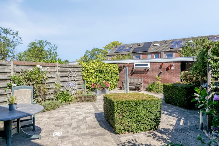 Tussenwoning te koop: Westsingel 52, Axel