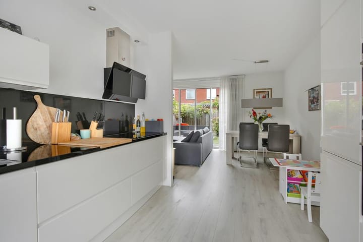 Foto 5 van Tolstraat 6