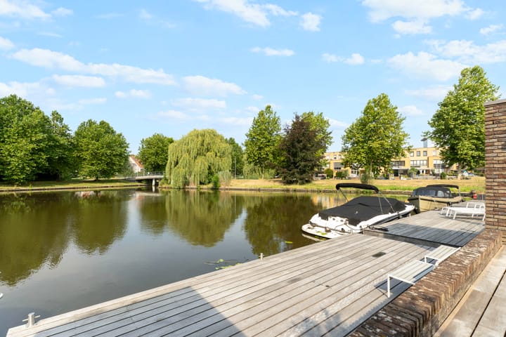 Tussenwoning te koop: Lambikstraat 12, Almere
