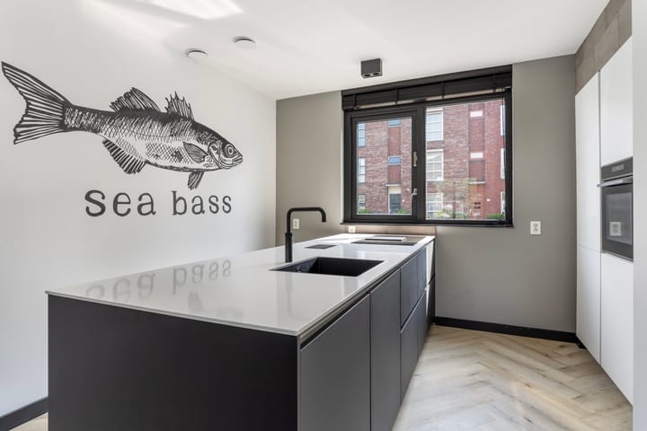 Tussenwoning te koop: Lambikstraat 12, Almere
