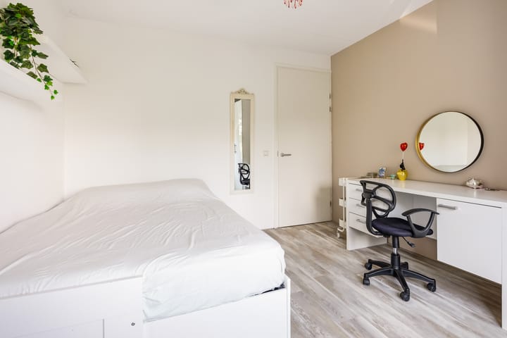 Vrijstaande woning te koop: Stormzeil 1, Almere