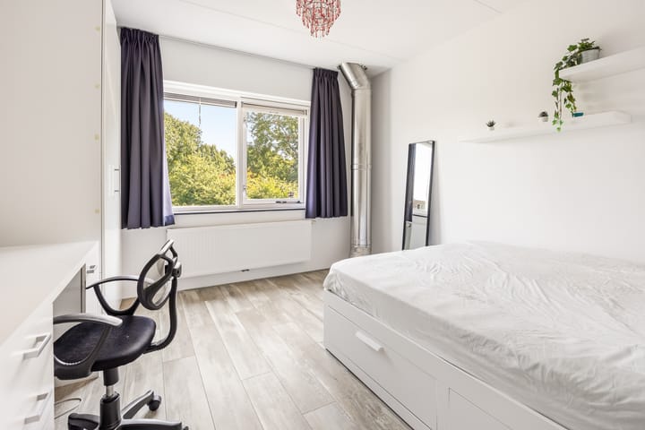 Vrijstaande woning te koop: Stormzeil 1, Almere