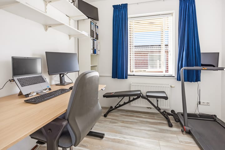 Vrijstaande woning te koop: Stormzeil 1, Almere