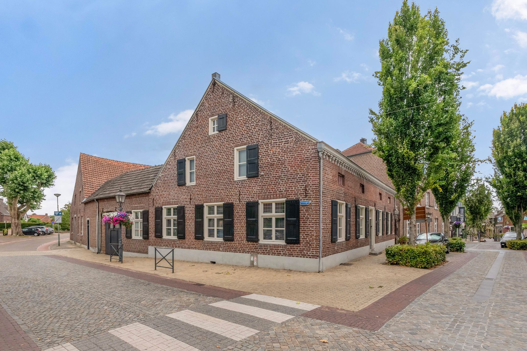 Grotestraat 1 