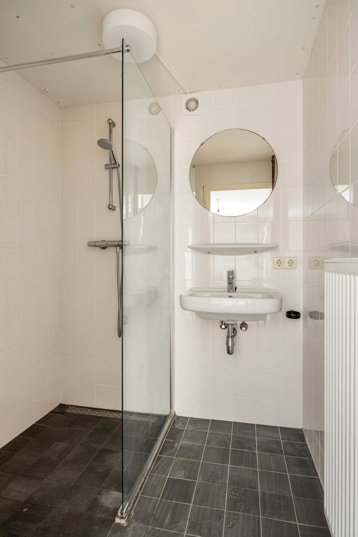 Tussenwoning te koop: Buitensingel 34, Dieren