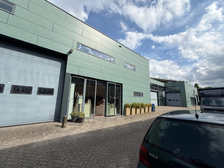 Neerloopweg 35, Breda