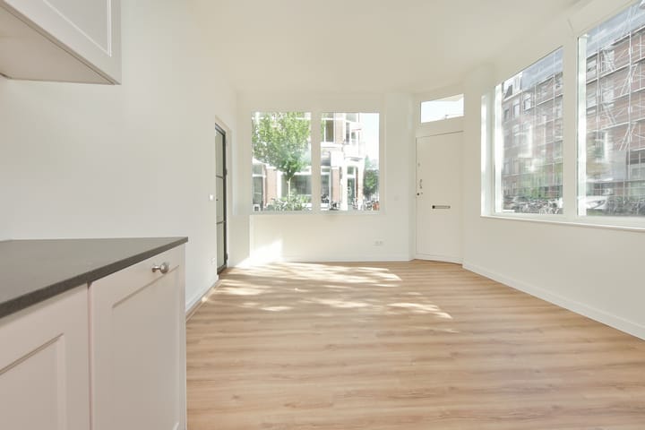 Studio te koop: Lodewijk Tripstraat 17H, Amsterdam