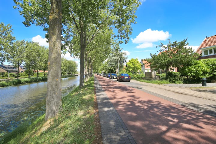 Tussenwoning te koop: Hoofdweg 80A, Lijnden