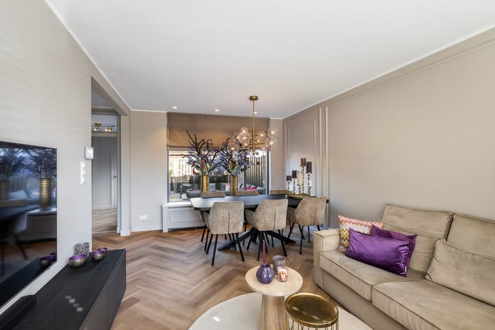 Tussenwoning te koop: Machteld v Raaphorststraat 21, Naaldwijk