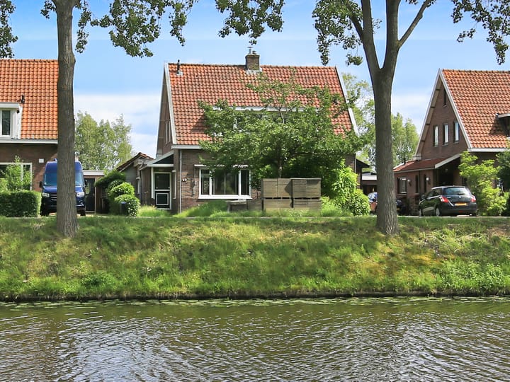 Tussenwoning te koop: Hoofdweg 80A, Lijnden
