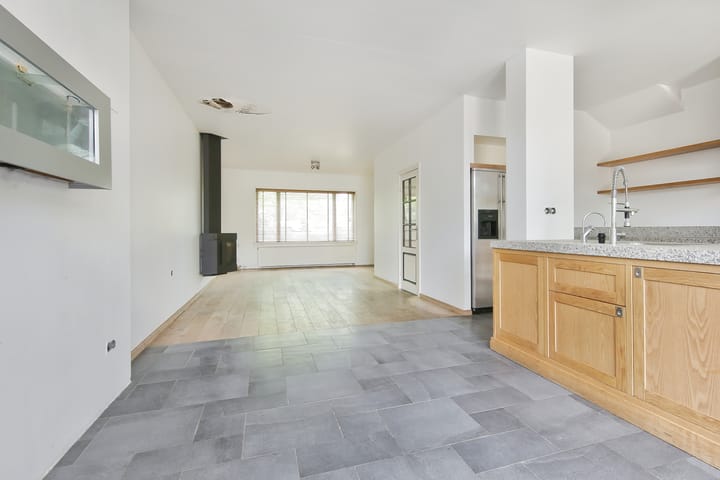 Tussenwoning te koop: Hoofdweg 80A, Lijnden