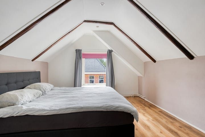 Vrijstaande woning te koop: Hoofdstraat 54, Grootegast