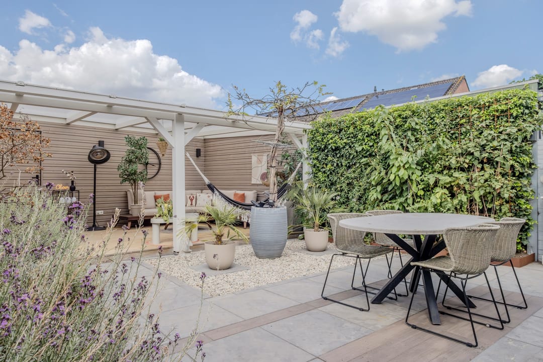 Photo 61 of Emmastraat 80