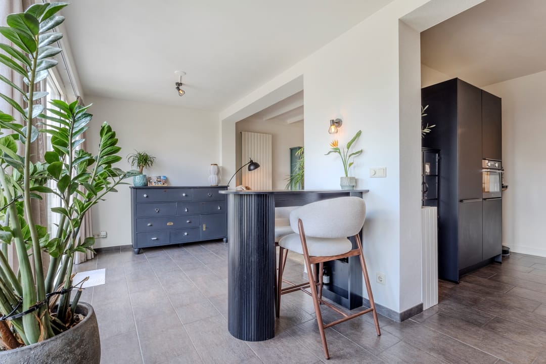 Photo 26 of Emmastraat 80