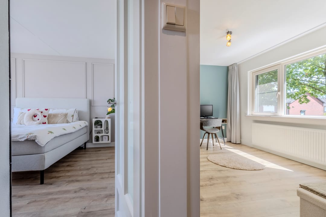 Photo 38 of Emmastraat 80