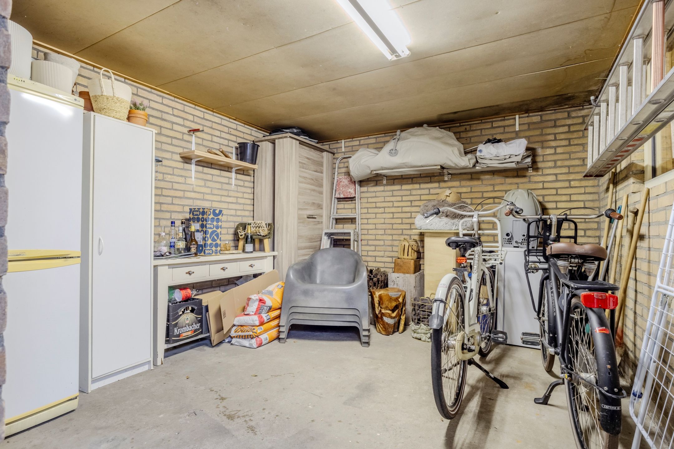 Photo 69 of Emmastraat 80
