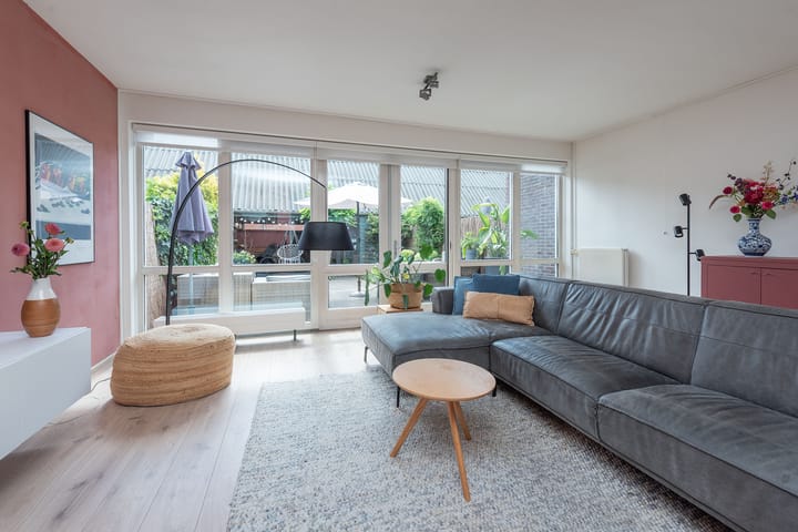 Tussenwoning te koop: Koolwitjestraat 60, Aalsmeer