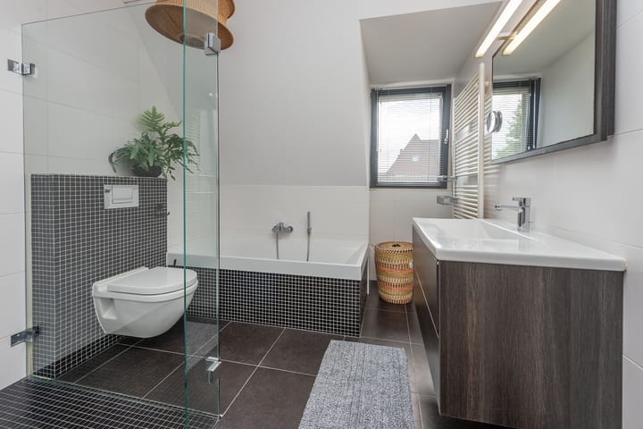 Tussenwoning te koop: Koolwitjestraat 60, Aalsmeer