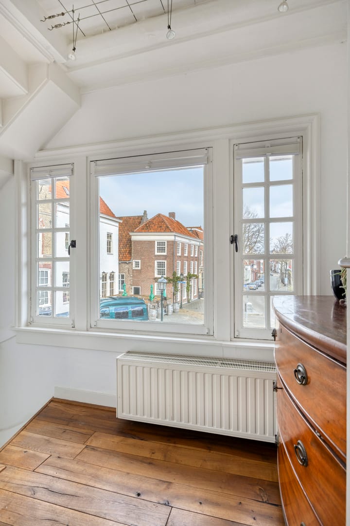 Tussenwoning te koop: Noordzijde Haven 8, Bergen Op Zoom