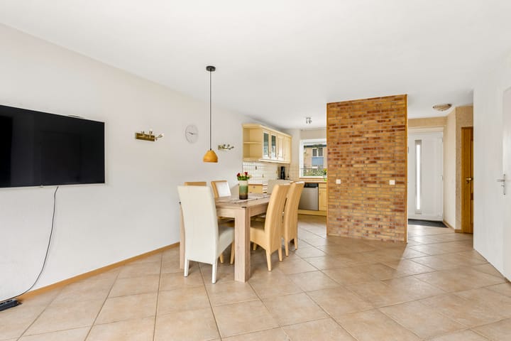 Hoekwoning te koop: Harpstraat 30, Almere