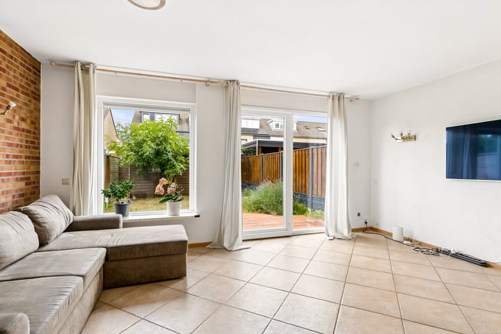 Hoekwoning te koop: Harpstraat 30, Almere