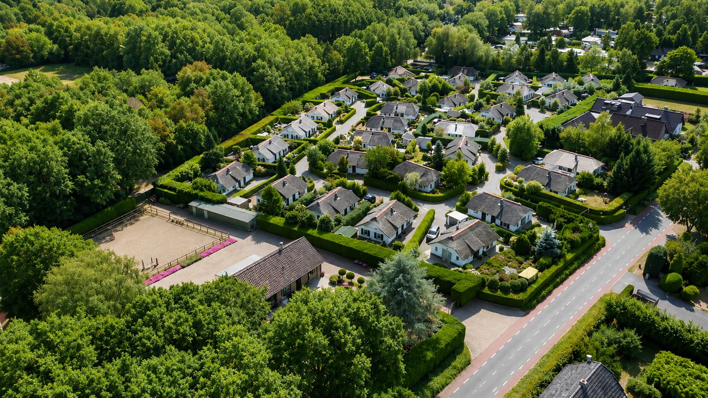 View photo 2 of Oude Garderenseweg 18