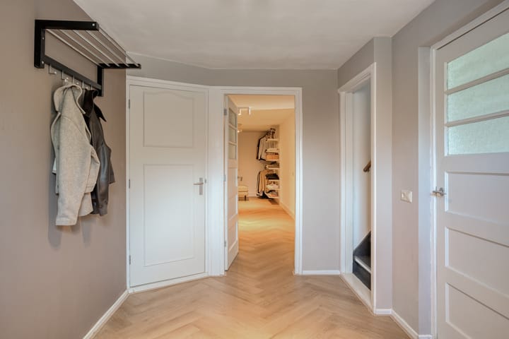 Twee-onder-één-kap te koop: Hellendoornseweg 7, Mariënheem