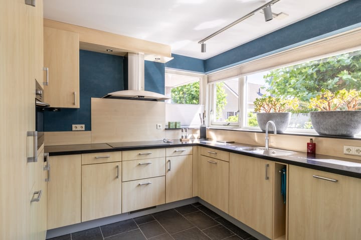Vrijstaande woning te koop: Sint Nicolaasdijk 123, Kampen