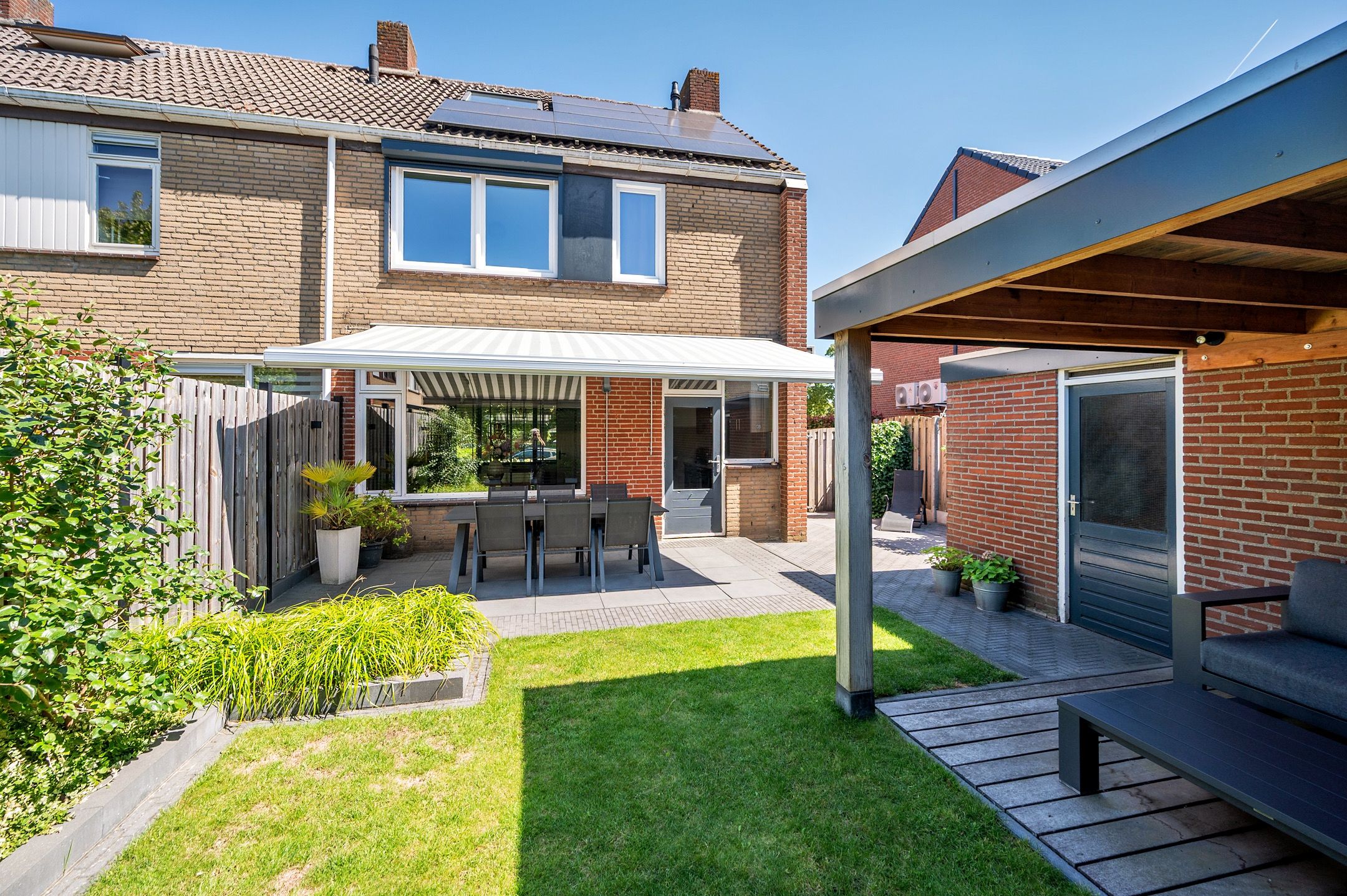 Photo 42 of Burg van Leentstraat 80