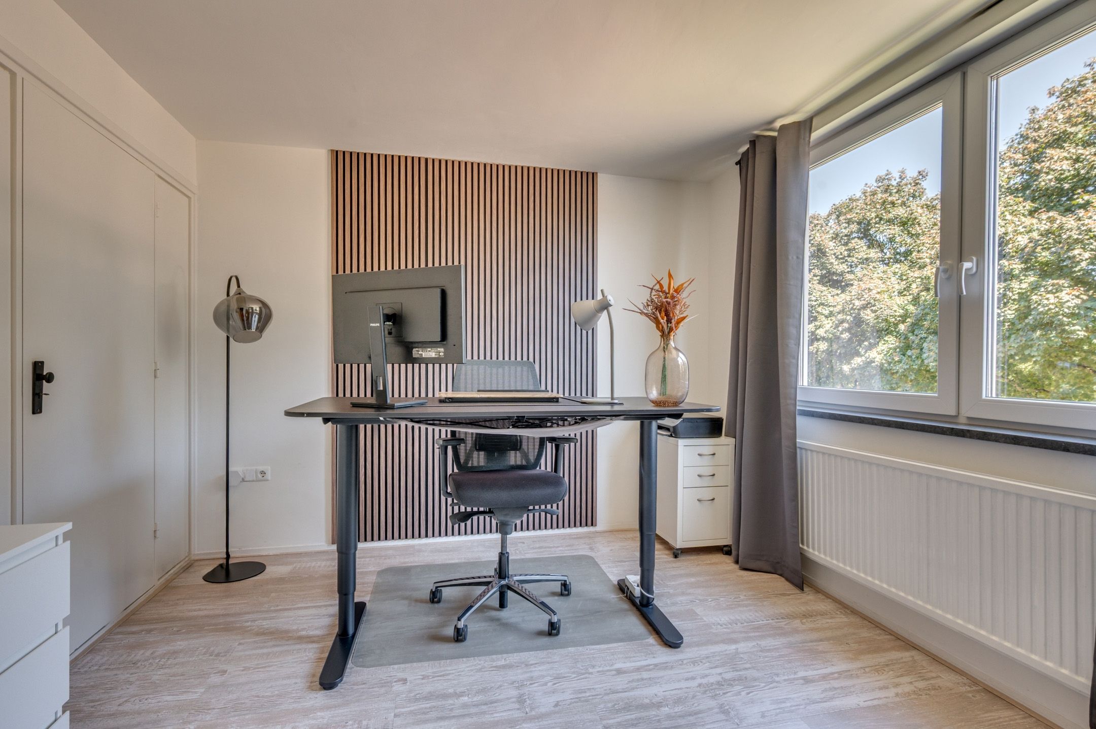 Photo 21 of Burg van Leentstraat 80