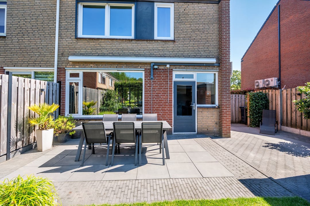 Photo 41 of Burg van Leentstraat 80