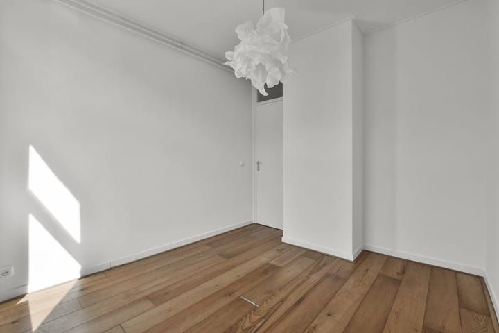 Appartement te koop: Tweede Van der Helststraat 27-2, Amsterdam