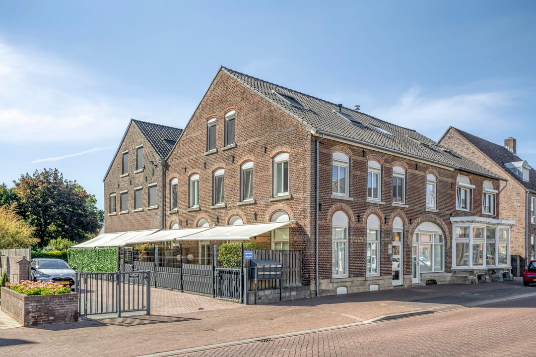 Foto 2 van Ambyerstraat Noord 3-B04