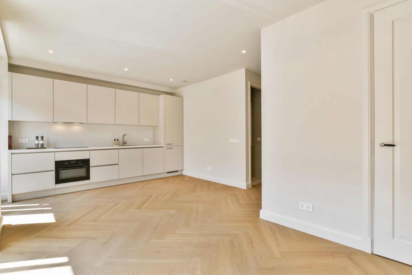 Photo 5 of Crynssenstraat 14-1