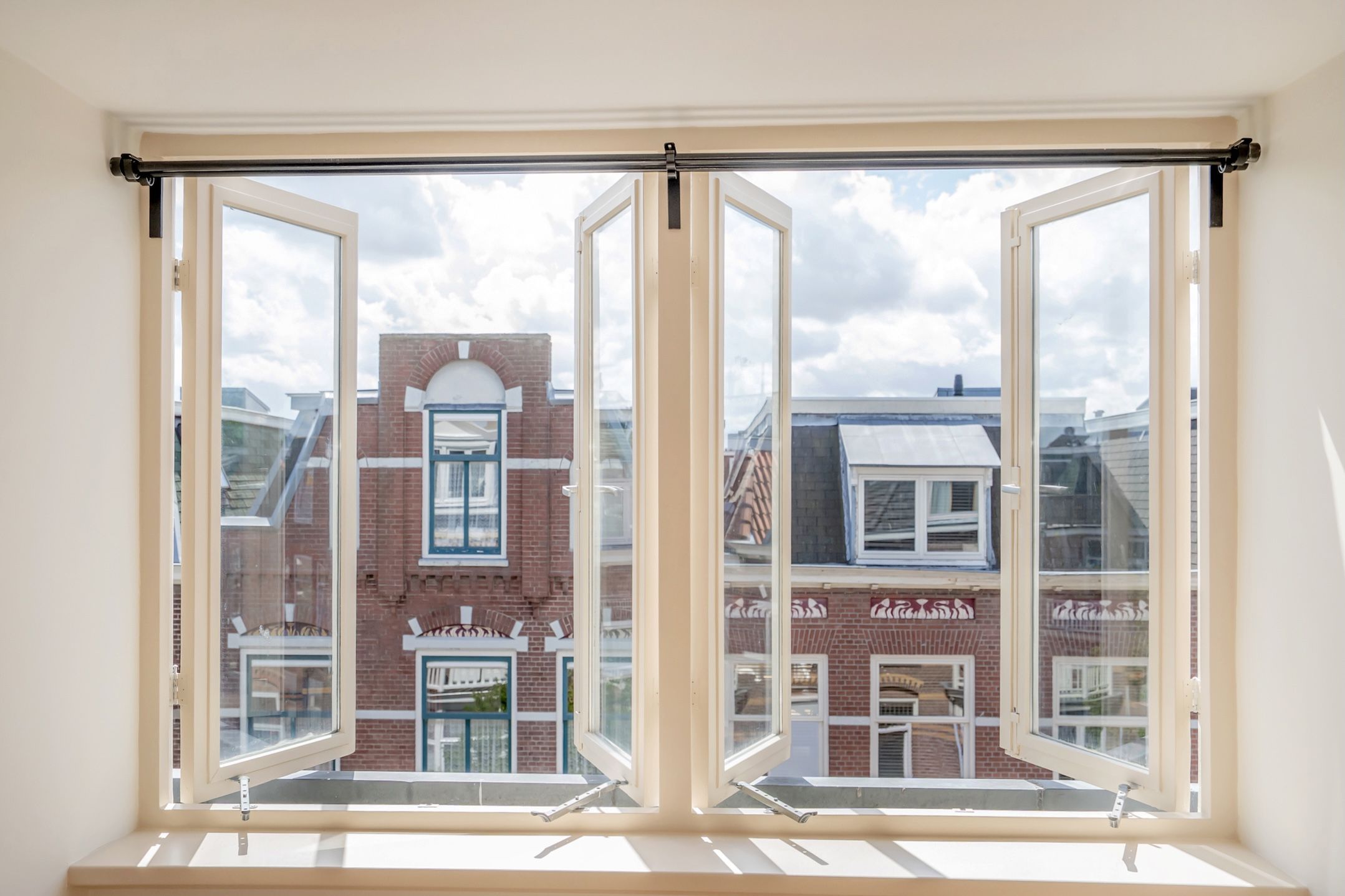 Photo 12 of Nicolaïstraat 55-C