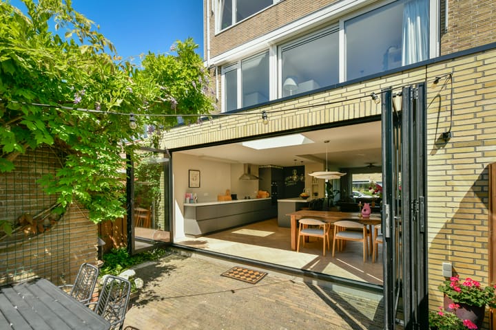 Tussenwoning te koop: Gijsbrecht van Amstellaan 11, Amstelveen