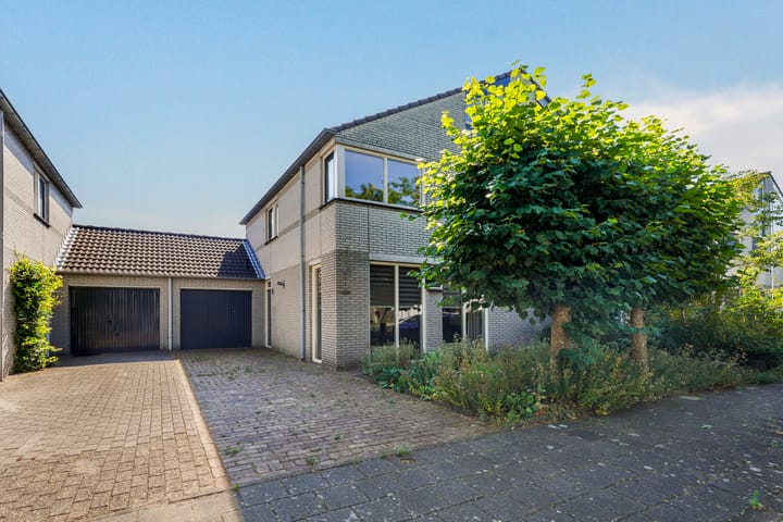 Tussenwoning te koop: Elisabeth Bas 8, Boxtel