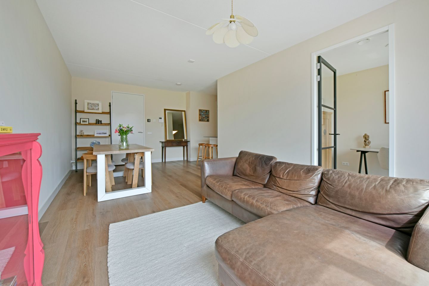 Photo 10 of Koolmeesstraat 56