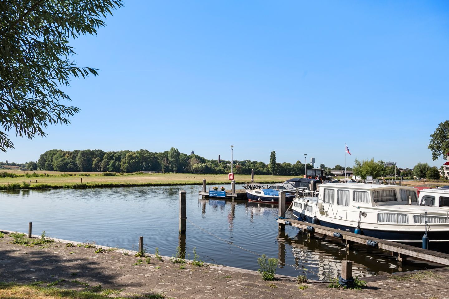 Photo 34 of Bartoklaan 91