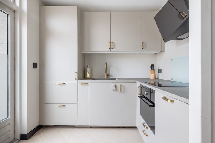 Tussenwoning te koop: Henriëtte Roland Holst-erf 4, Dordrecht