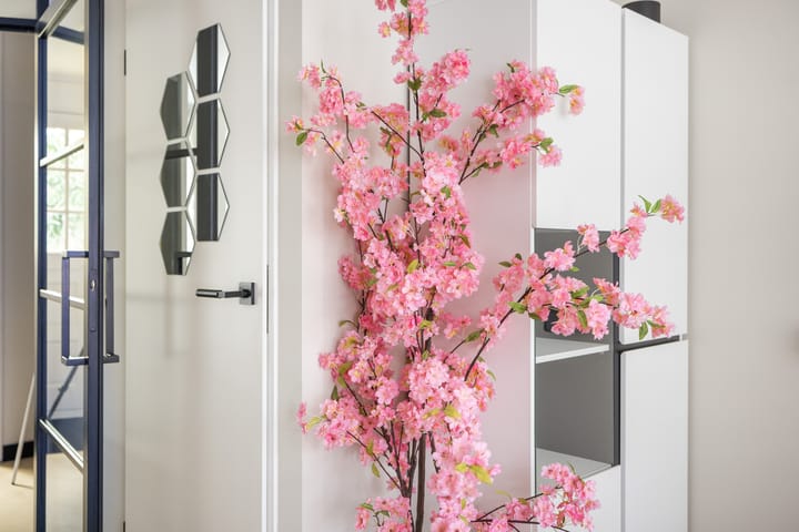 Tussenwoning te koop: Henriëtte Roland Holst-erf 4, Dordrecht