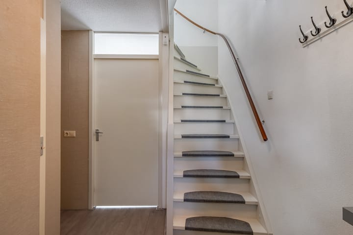 Tussenwoning te koop: Hendrik Werkmanstraat 118, Almere