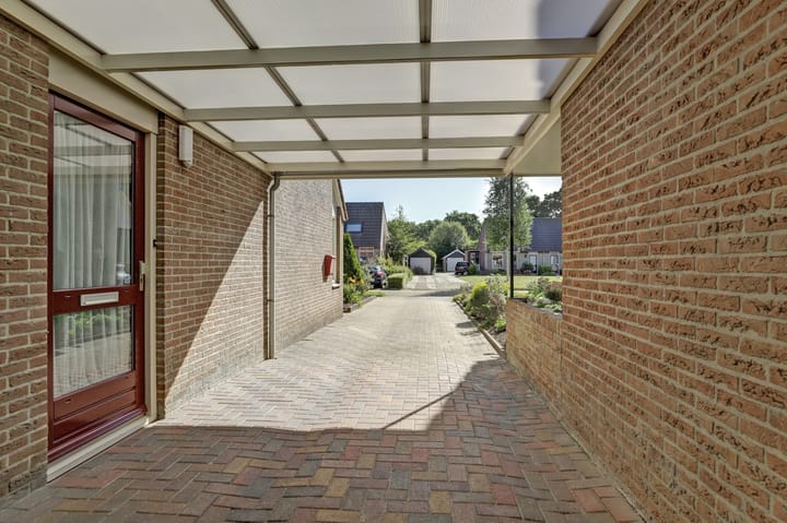 Tussenwoning te koop: Hofstede 31, Tolbert